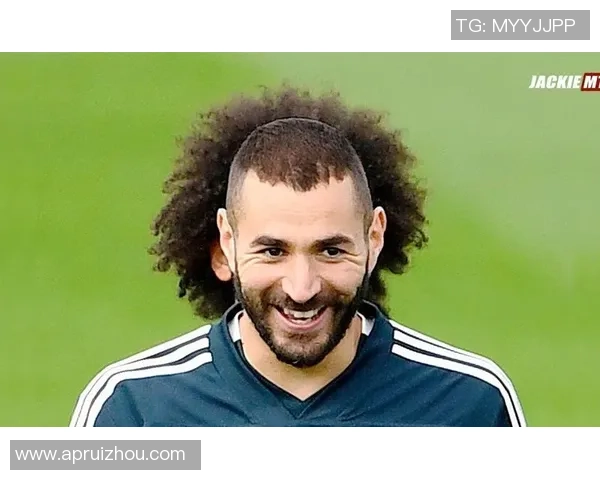 足球明星搞笑服装大比拼谁的造型最离谱让人捧腹大笑 足球明星搞笑服装大比拼谁的造型最离谱让人捧腹大笑